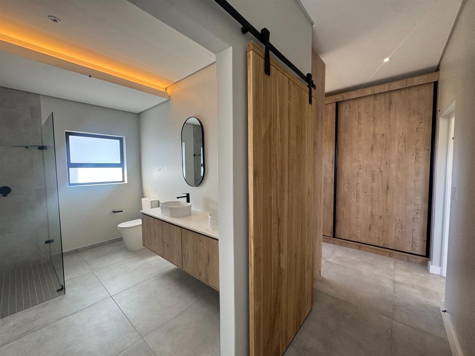 Stylish Modern Homer For Sale in Langebaan Country Estate, Langebaan