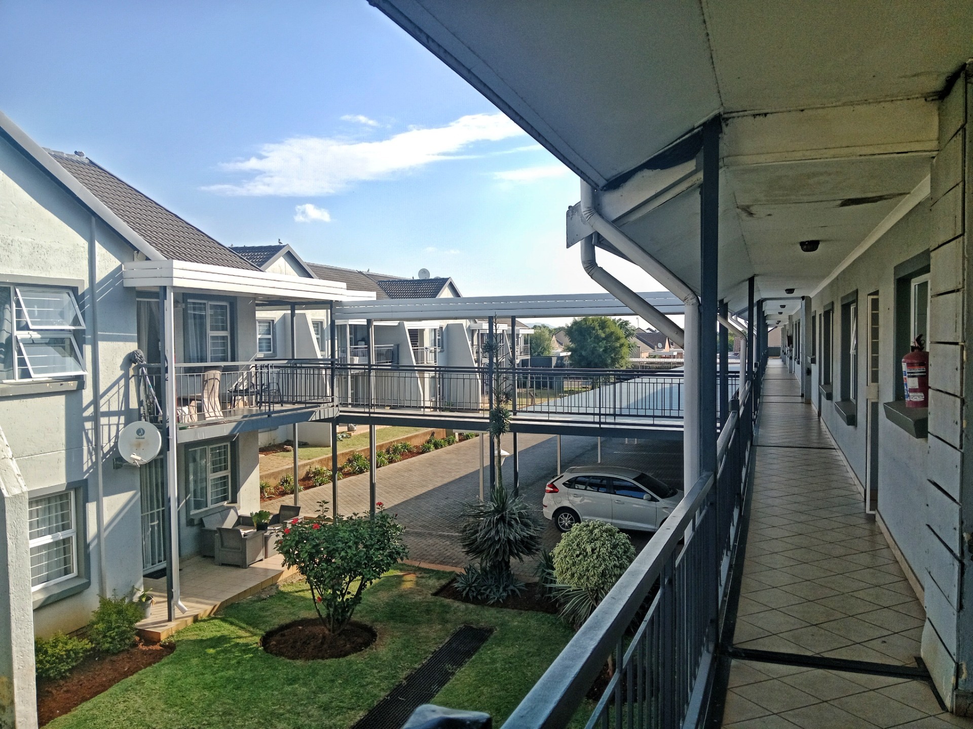 Modern 2 Bedroom Townhouse For Sale in Annlin, Pretoria