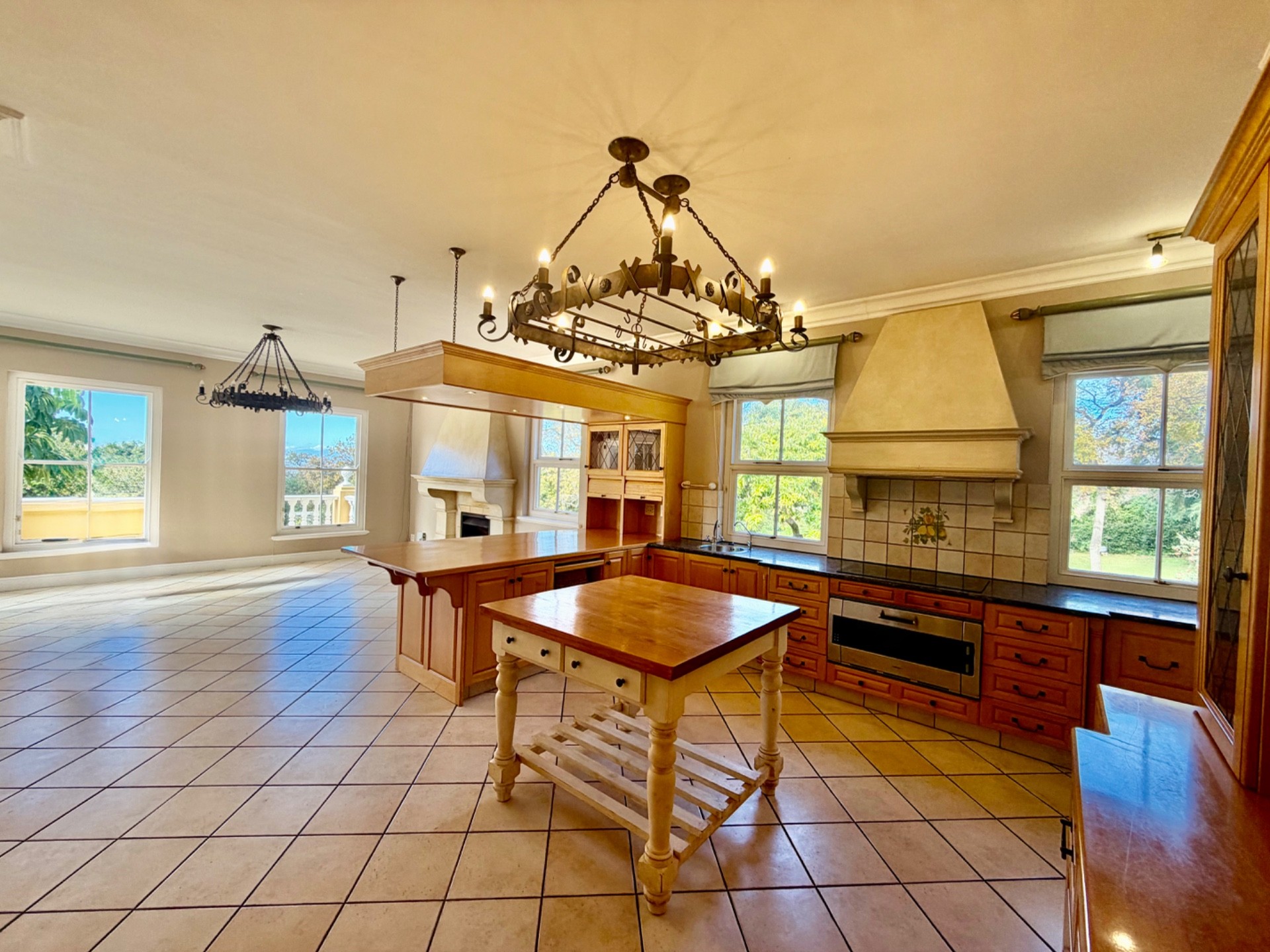 Villa For Sale with a wonderful setting against the Constantia Winelands