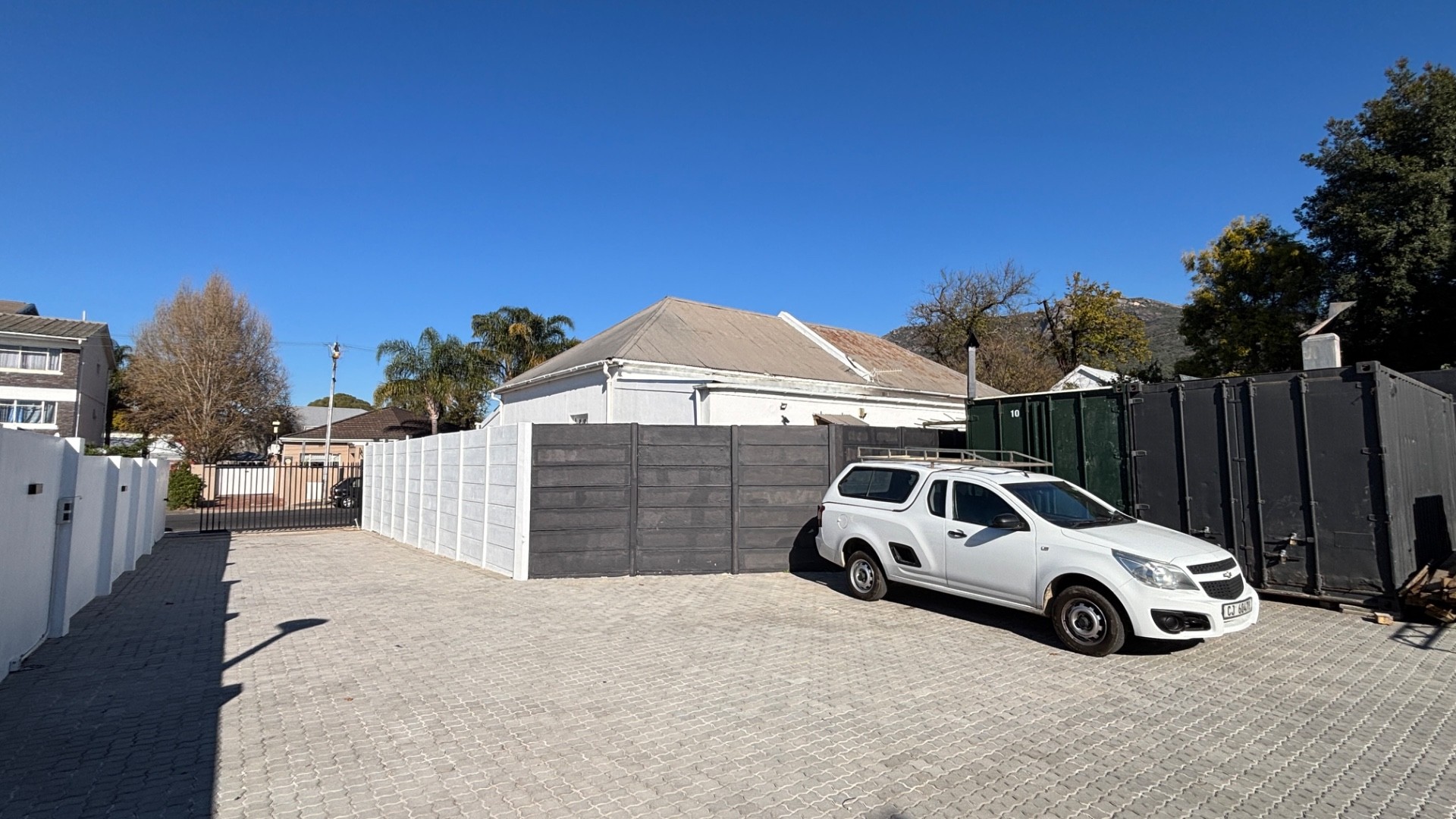 Prime Commercial/Residential Property in Paarl CBD, Western Cape-Ideal for Etrepreneurial Families