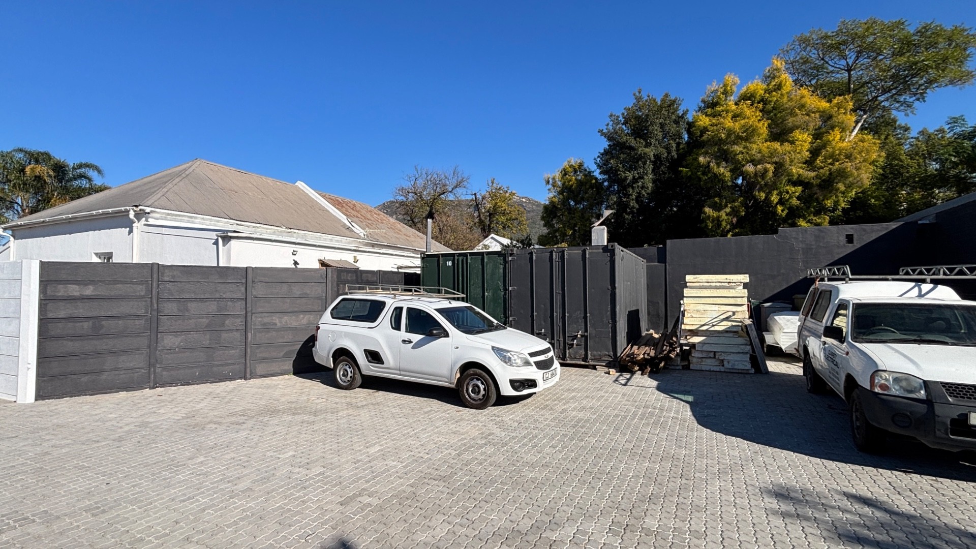 Prime Commercial/Residential Property in Paarl CBD, Western Cape-Ideal for Etrepreneurial Families