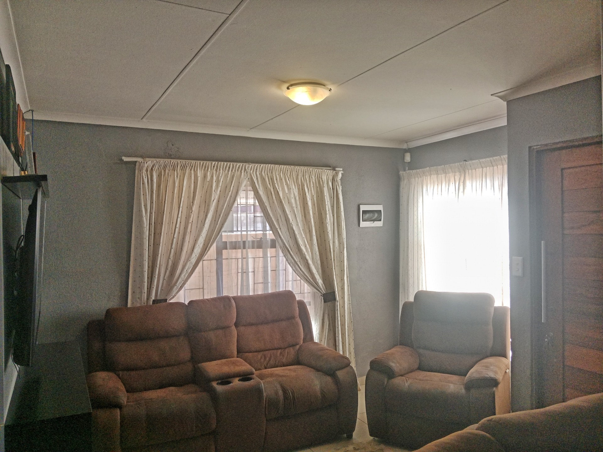 Fully Fitted 3 Bedroom House For Sale in Soshanguve VV, Soshanguve