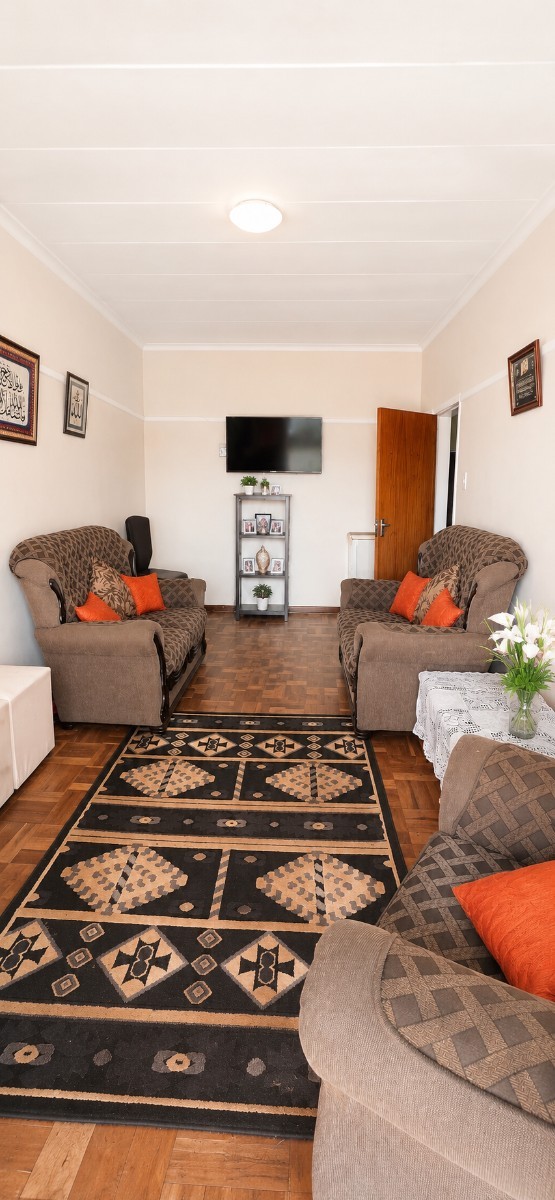 Apartment For Sale in Bellville Central, Bellville