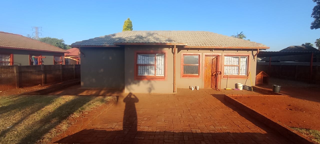 3 Bedroom House for Sale in Orchards x46