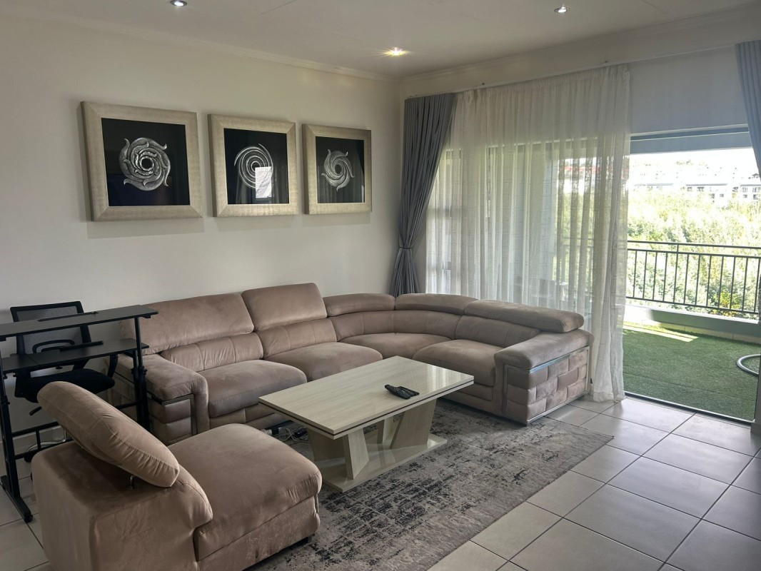 Modern 1 Bedroom Apartment- Lock up and Go