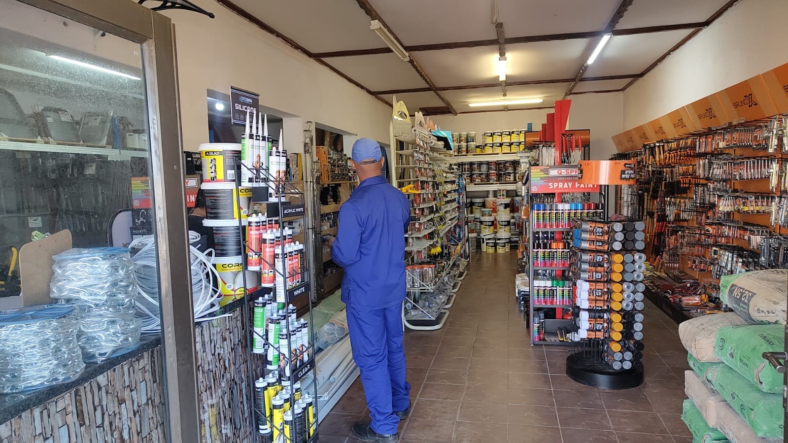 Retail Space For Sale in Kareedouw