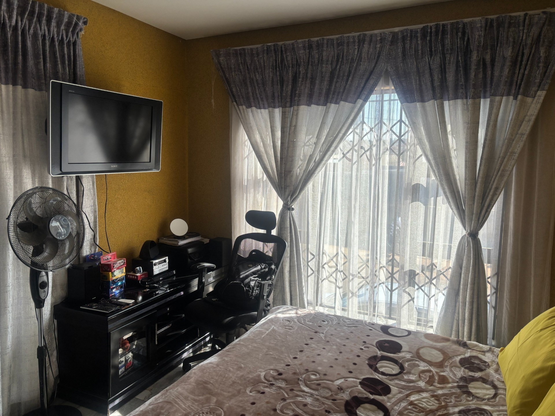 House For Sale in Bram Fischerville Soweto