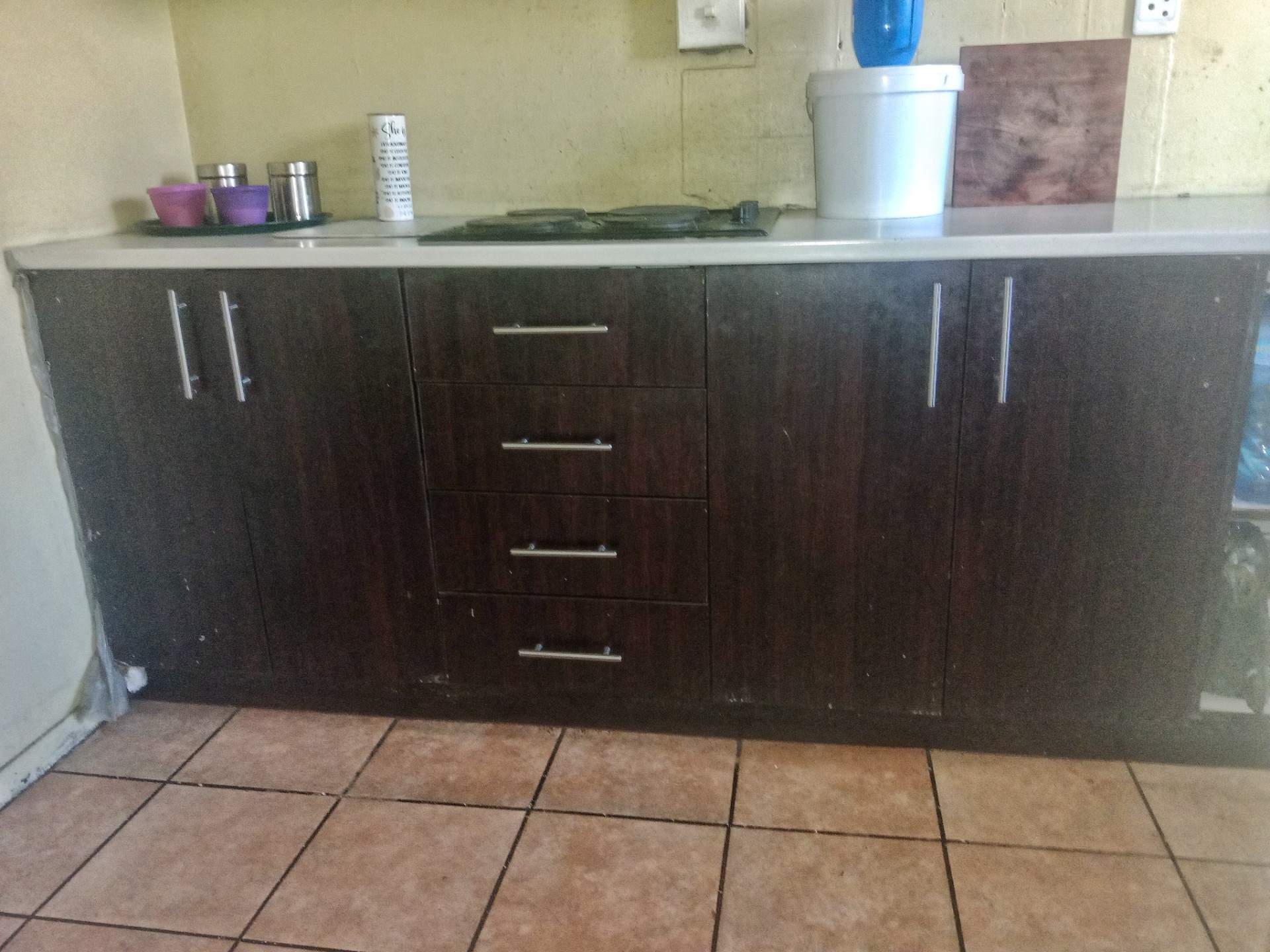 Investment Opportunity on a 2.5 Bedroom Apartment For Sale in Sunnyside, Pretoria