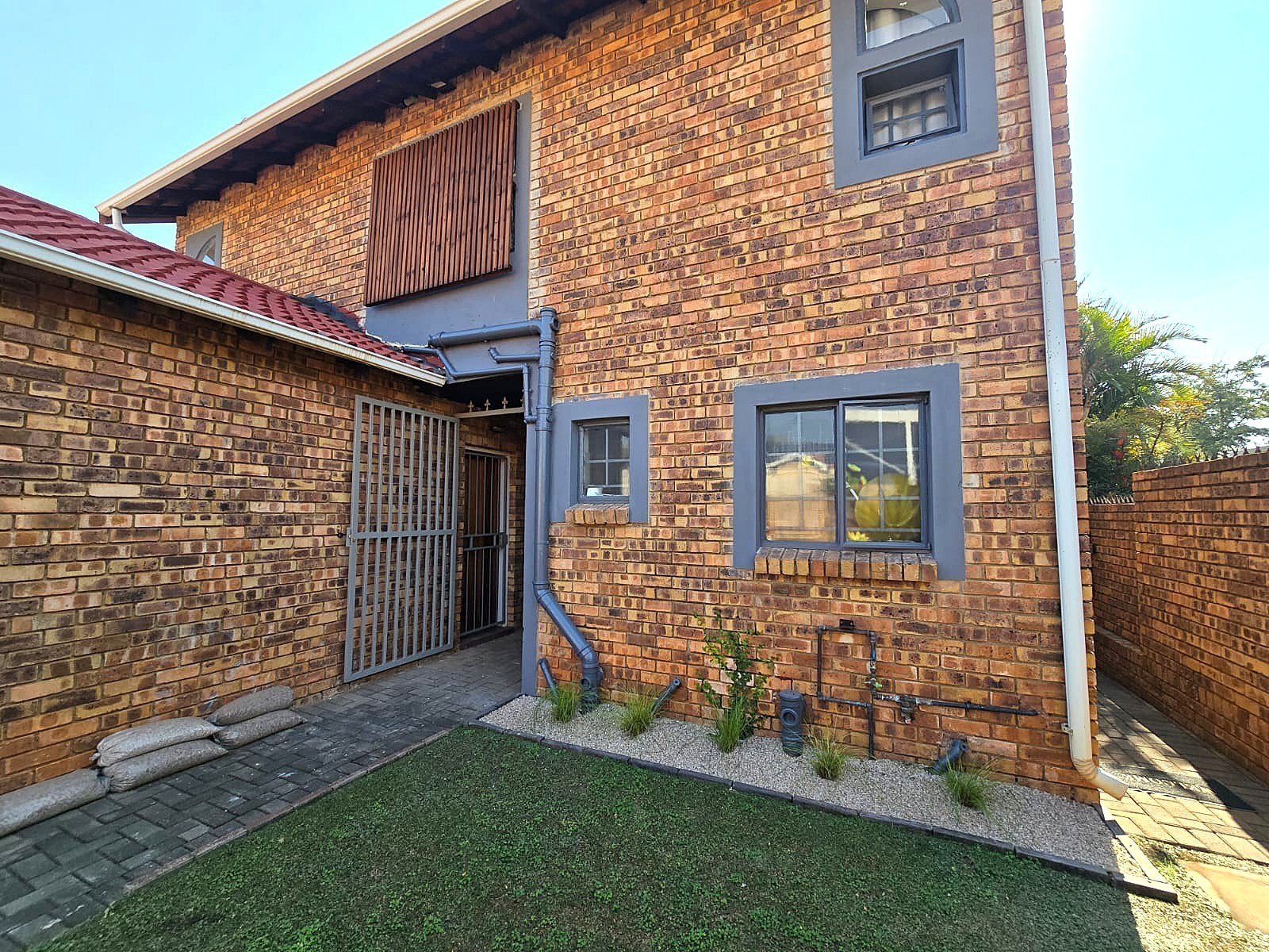 3 Bedroom Double Storey Home To Rent in Magalieskruin.