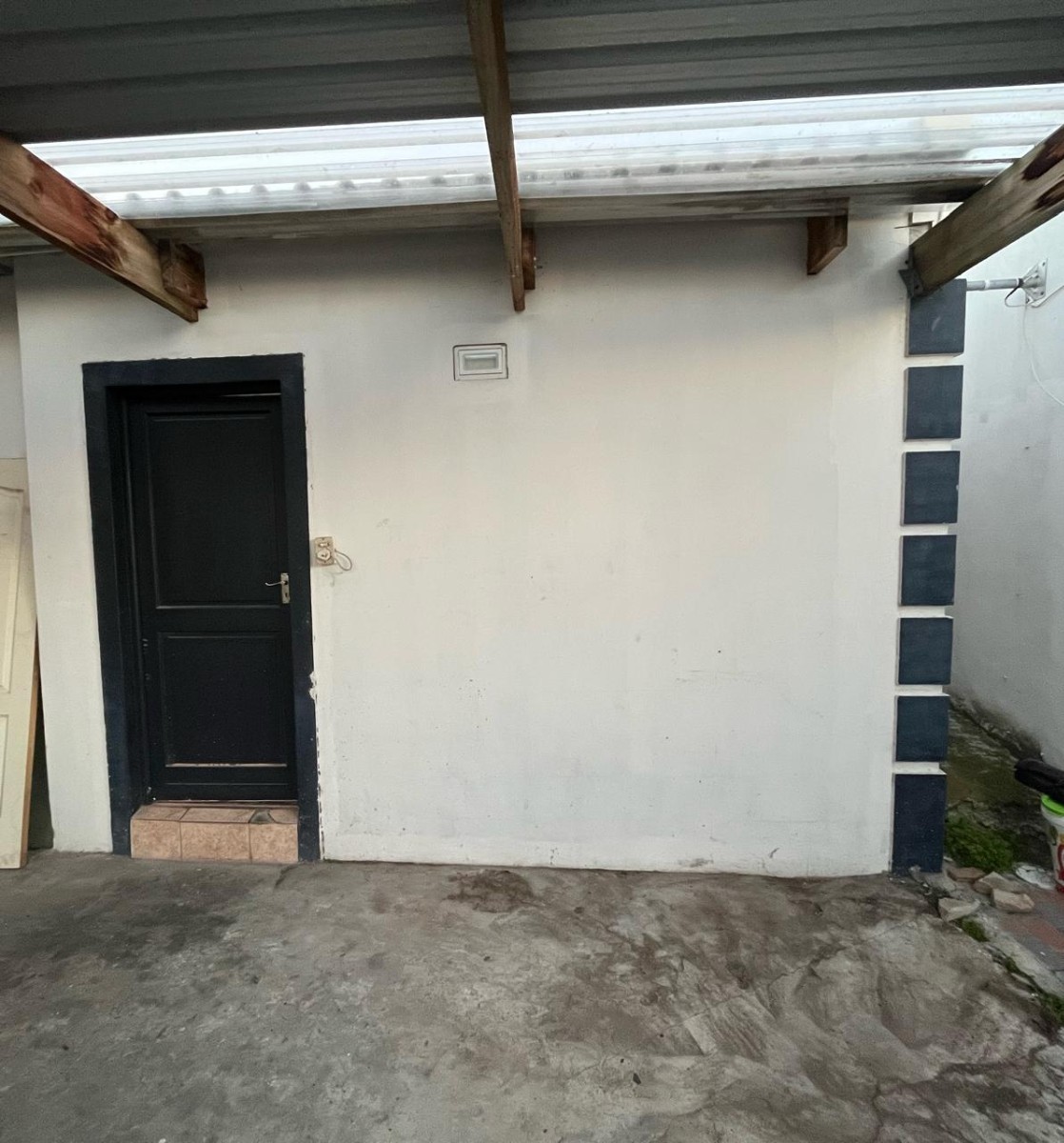 Bachelor Flat - Ideal for Single Professional or Student