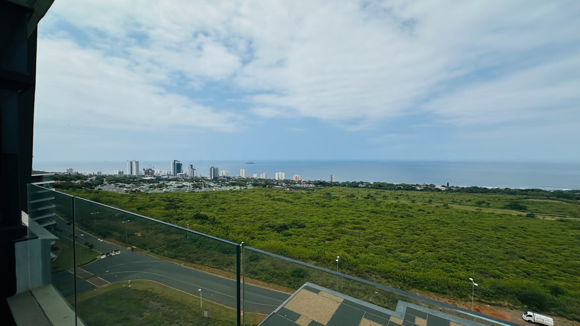 Stunning 2-Bedroom Apartment for Rent in Umhlanga!