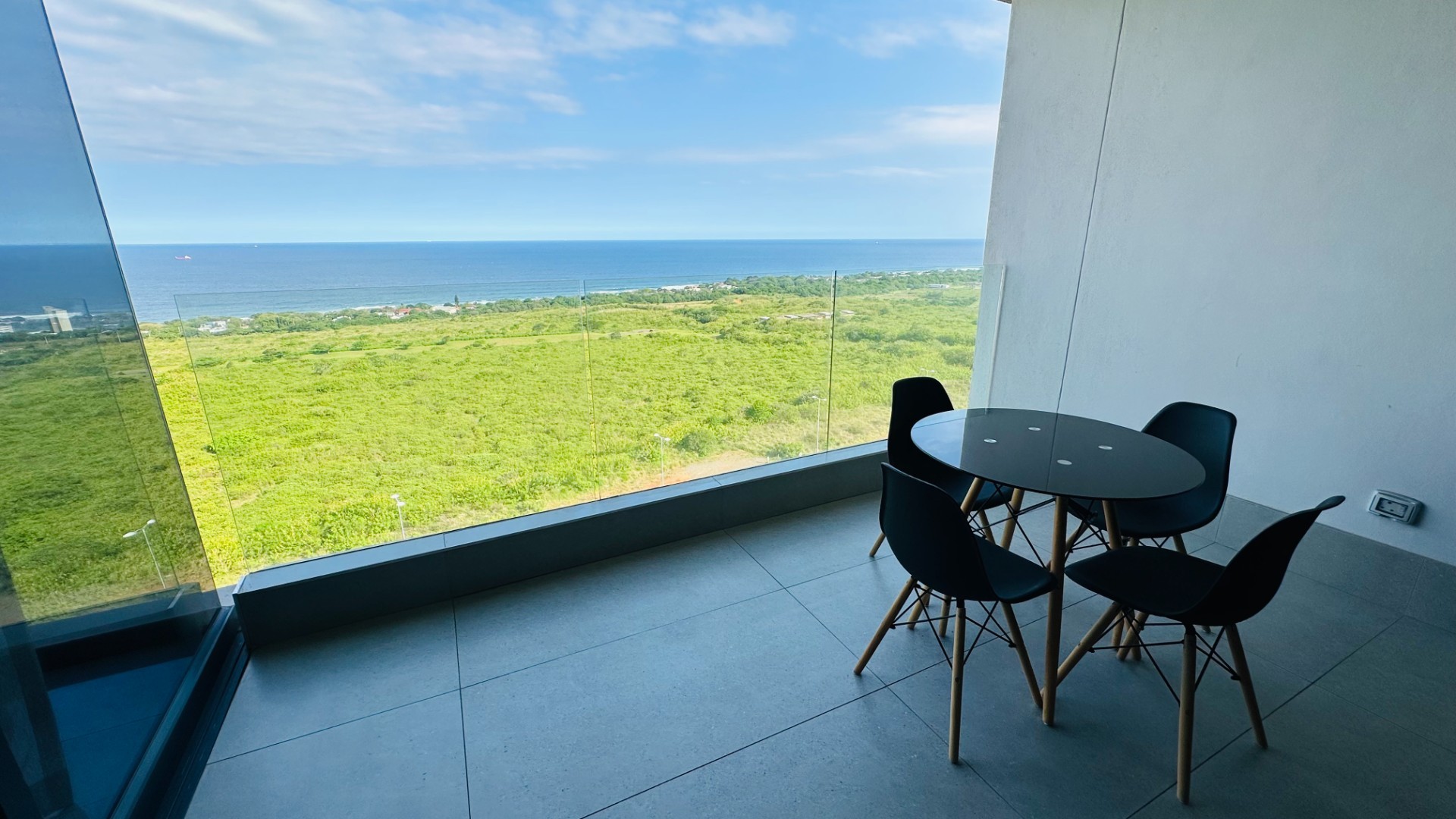 Stunning Furnished 2-Bedroom Apartment for Rent in Umhlanga!