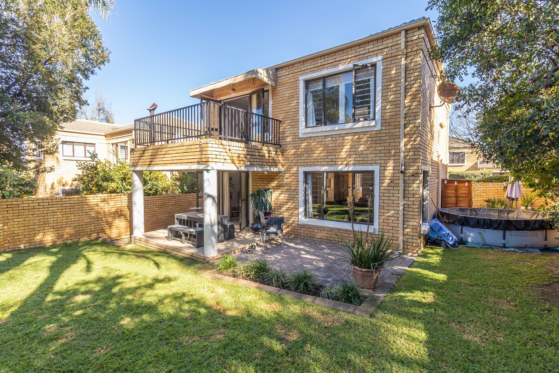 Stylish 3 Bedroom Face Brick Family Home