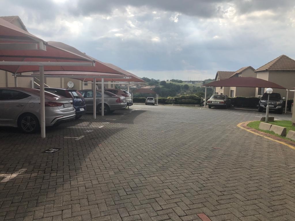 Townhouse For Sale in Winchester Hills, Johannesburg