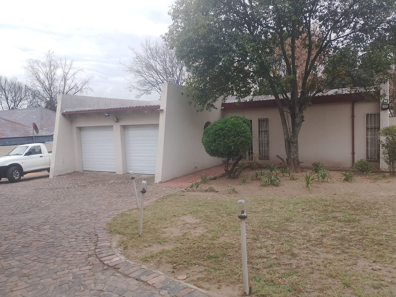 Set on an expansive 1,548 sqm stand property for sale in Buccleuch