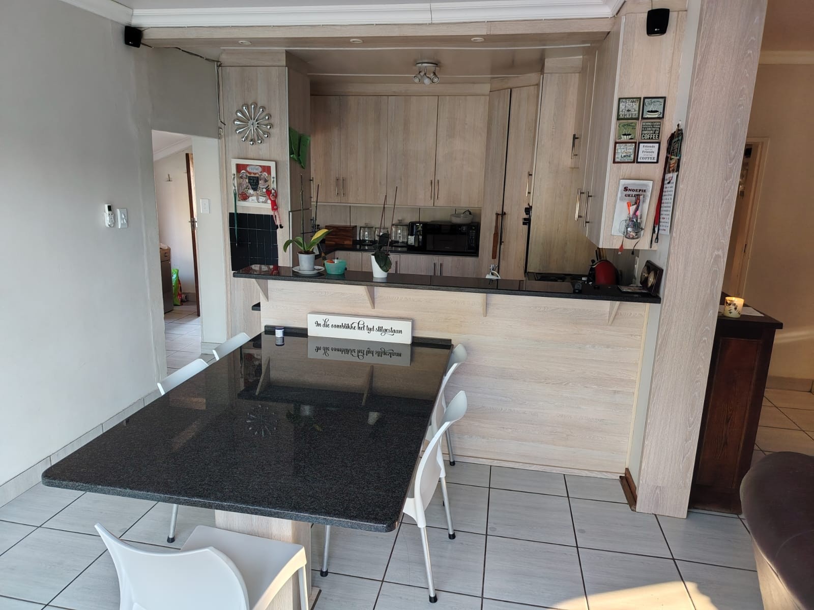 Spacious 4 Bedroom House with 2 Bedroom Flatlet for Sale - SOLE MANDATE
