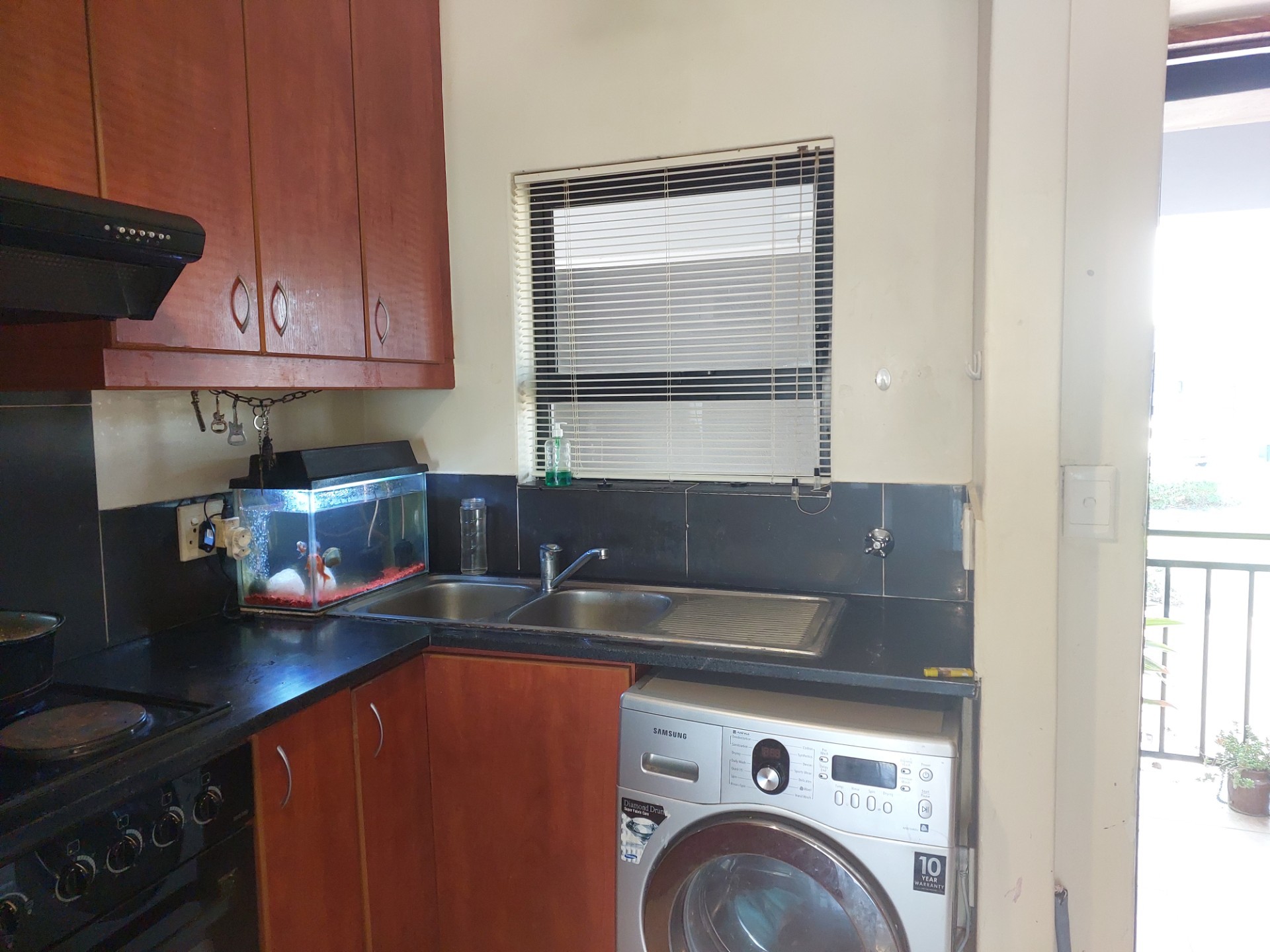 Stylish 2-Bedroom Apartment | Lock-Up Garage | Secure Complex on Main Arterial