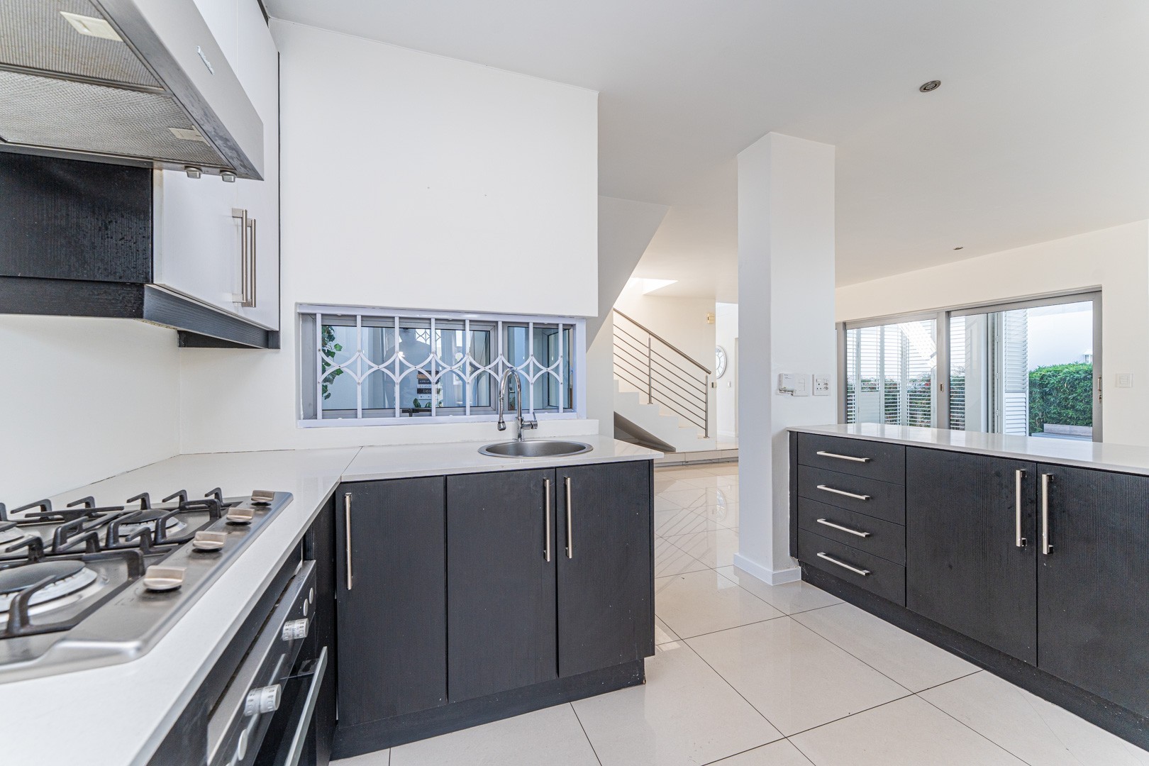 Modern 3-Bedroom Cluster for Rent