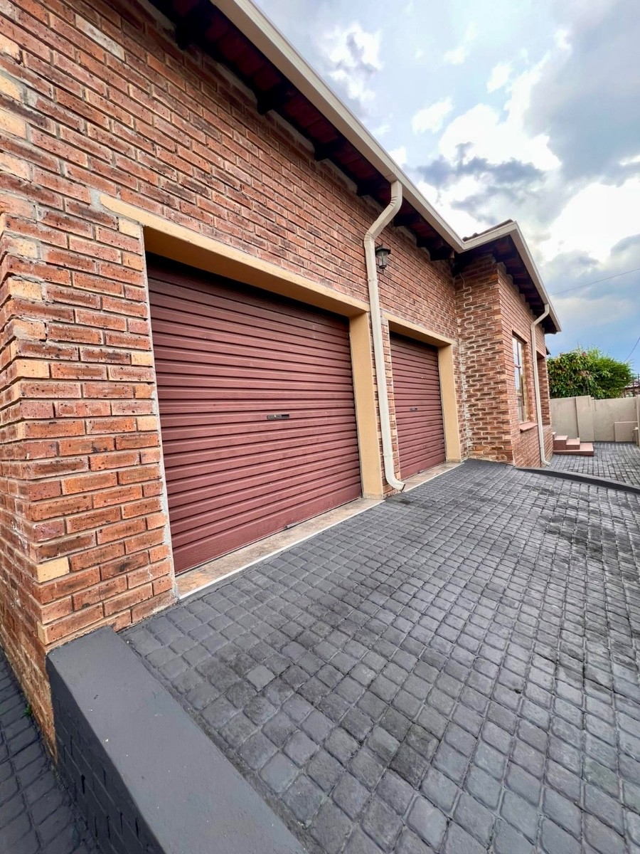 House For Sale in Kamagugu, Nelspruit