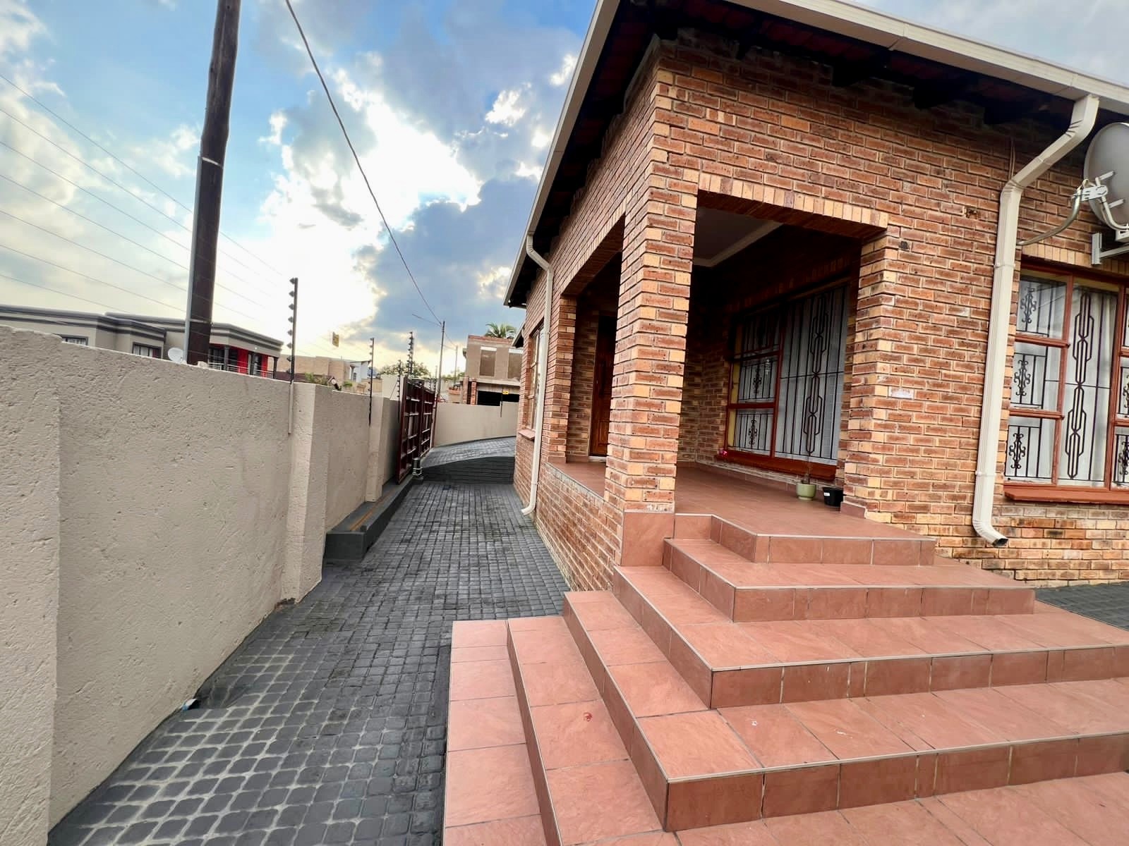 House For Sale in Kamagugu, Nelspruit