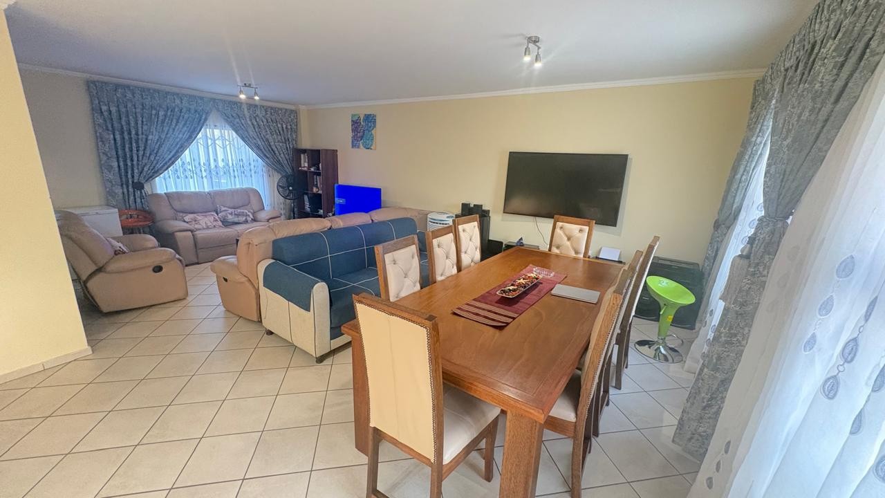 3 Bedroom House For Sale in Magaliesberg Country Estate, Amandasig, Akasia