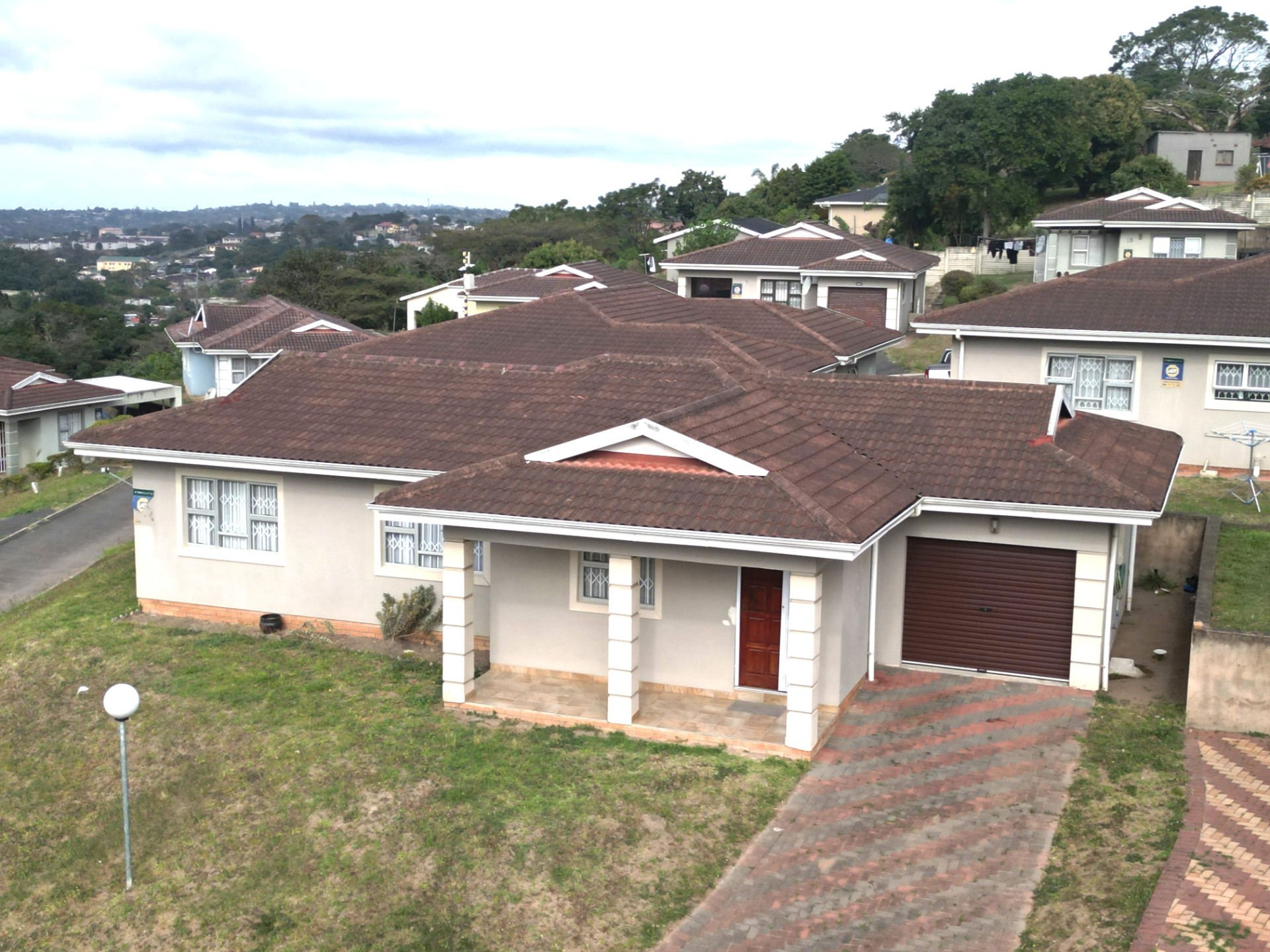 3 Bedroom Townhouse For Sale in Motalabad, Kloof, KwaZulu Natal