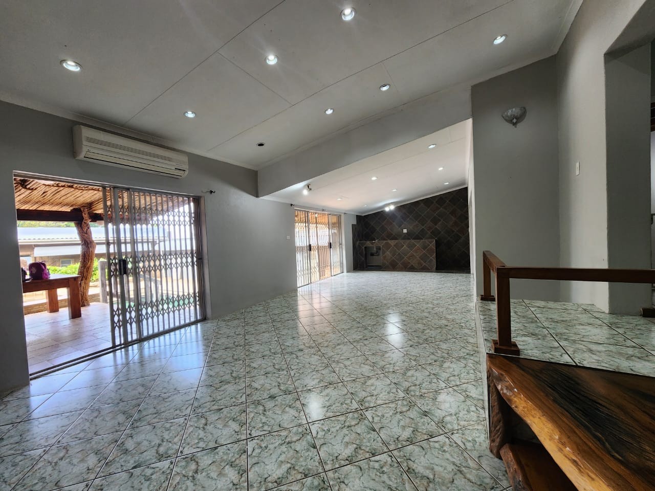 Exceptional Family Living with Outstanding Income Potential in Aquapark