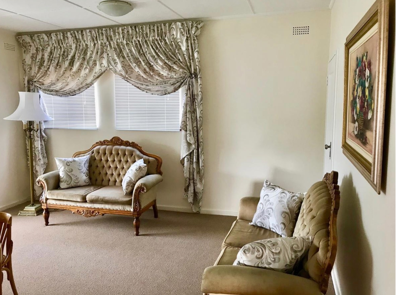 Versatile 6- bedroom Investment With Strong Rental Potential