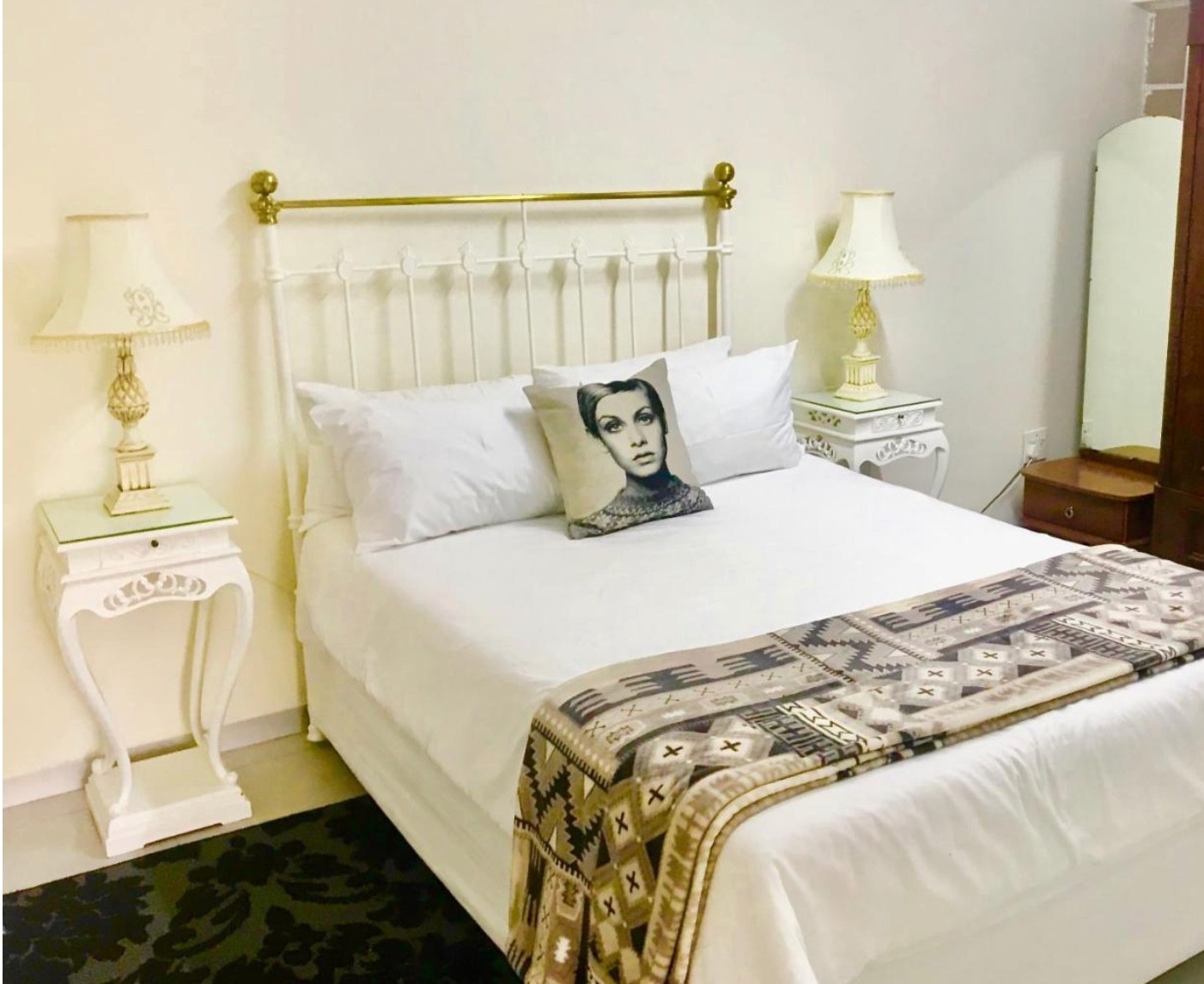 Versatile 6- bedroom Investment With Strong Rental Potential