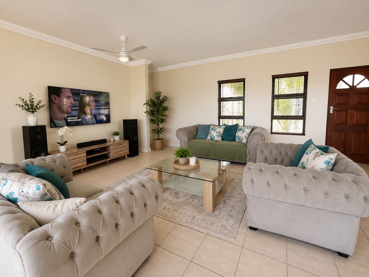 Ballito Lifestyle, Charming House with a garden