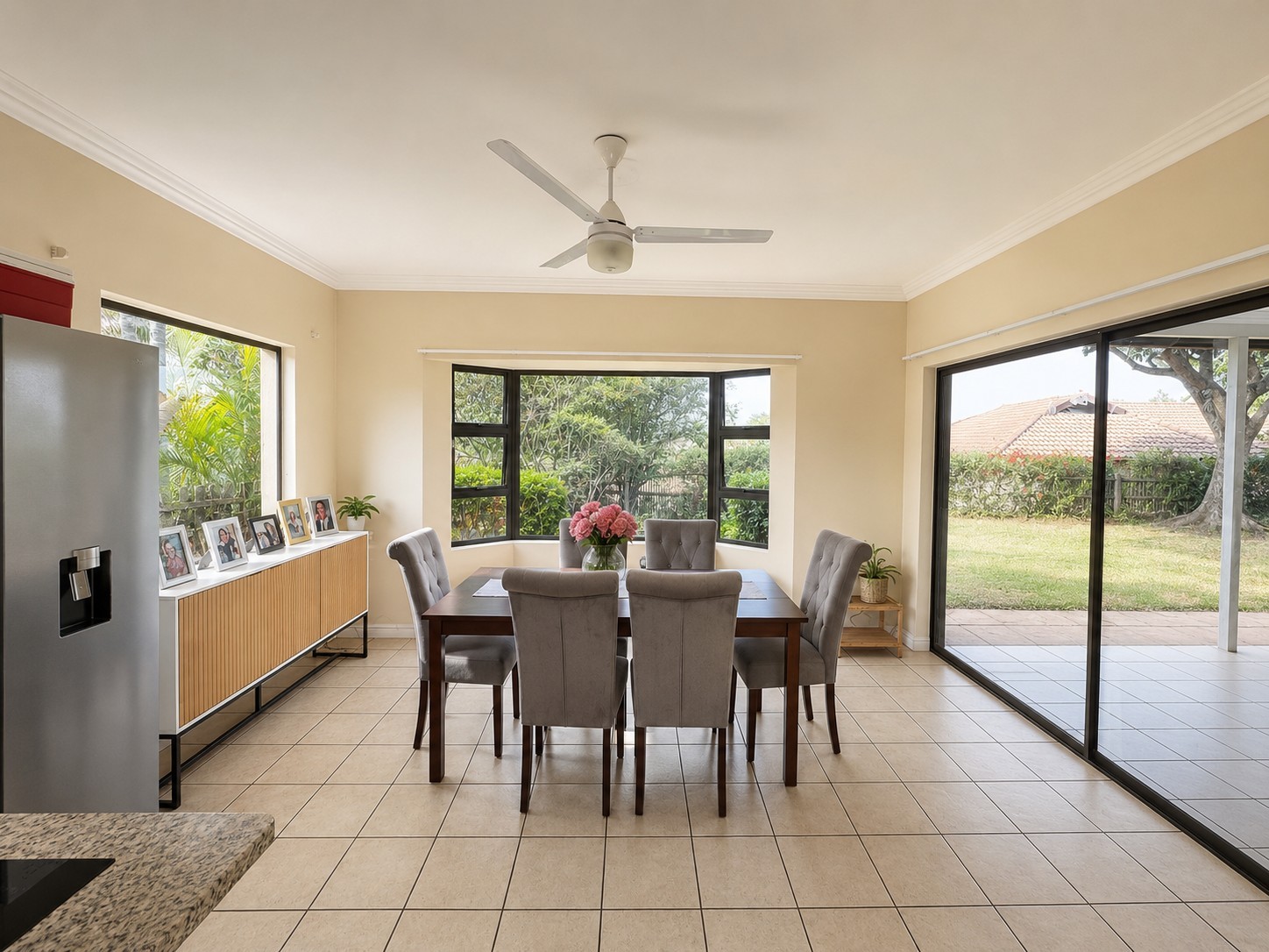 Ballito Lifestyle, Charming House with a garden