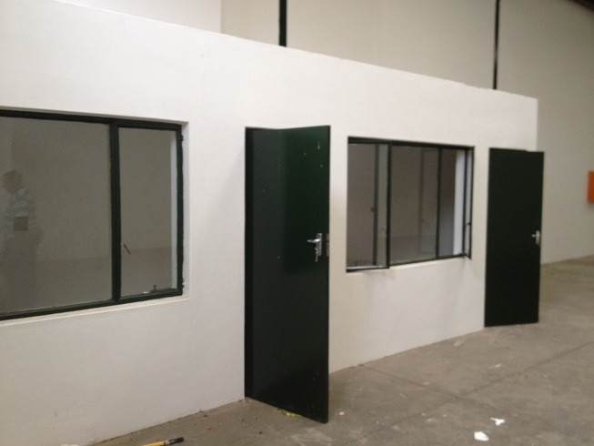 Warehouses to let on North Coast Rd