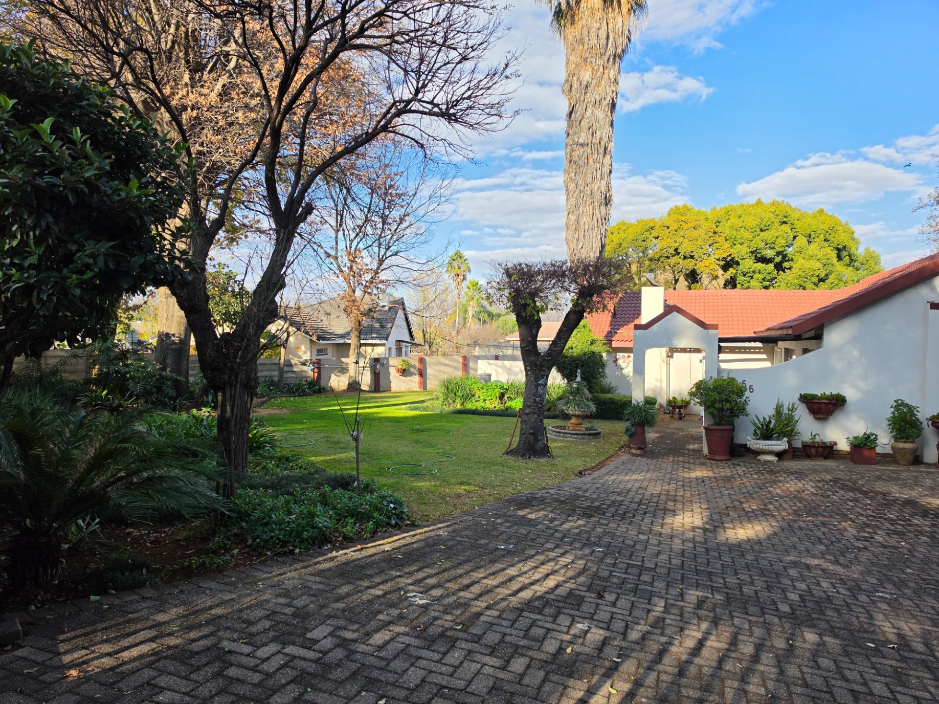 Stop dreaming and start living now, big yard for the kiddies.