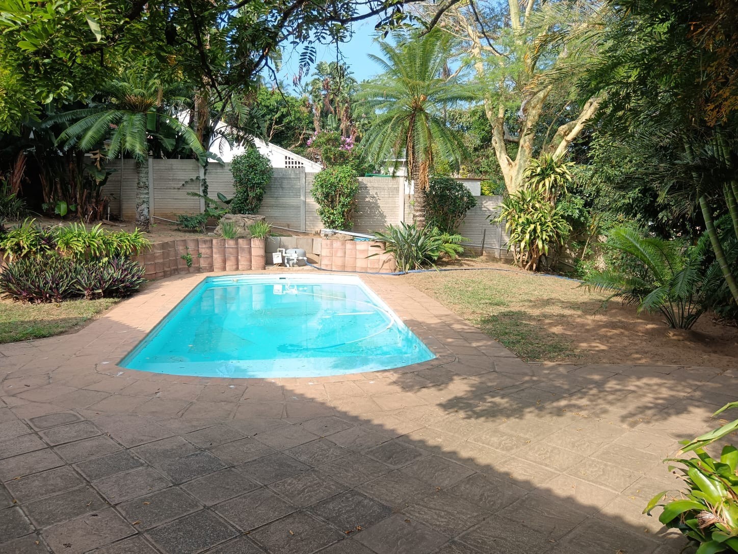 FAMILY HOME SET IN TROPICAL GARDEN OR DEVELOPERS OPPORTUNITY FOR SALE WESTBROOK KZN