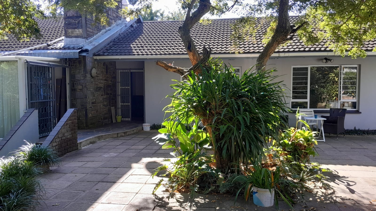 FAMILY HOME SET IN TROPICAL GARDEN OR DEVELOPERS OPPORTUNITY FOR SALE WESTBROOK KZN