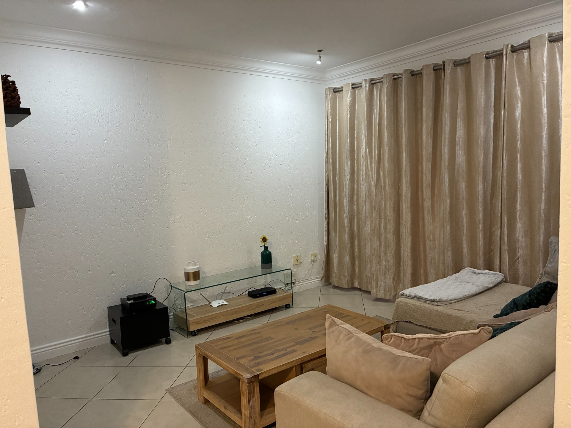 Furnished 2 bed apartment To Rent in Morningside, Sandton