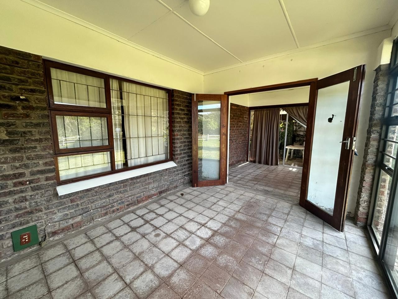 Spacious Family Home Just a Short Stroll from the Beach - Sunrise-on-Sea