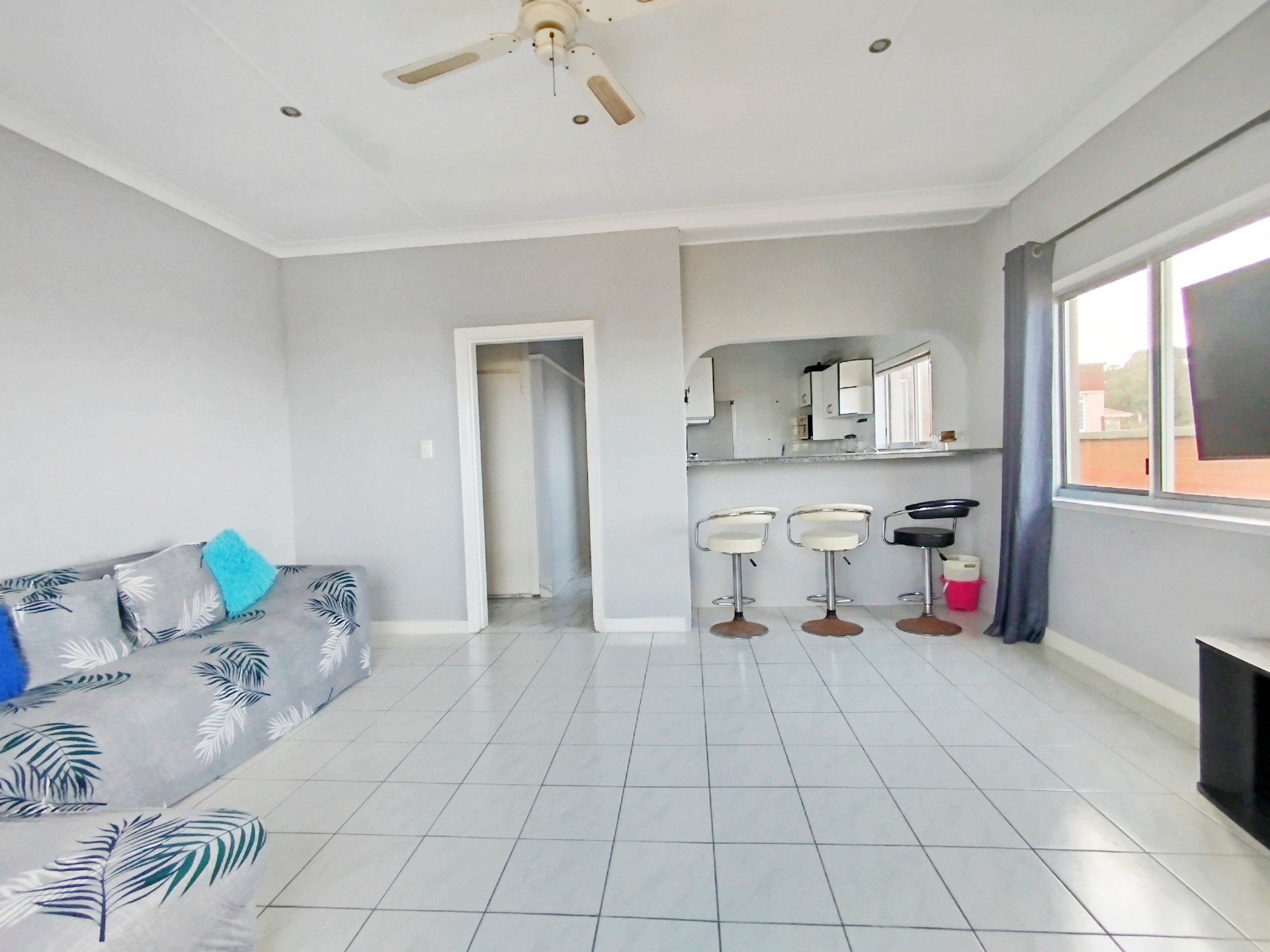Fully Furnished 2 Bed Morningside Apartment with Ocean View for Rent