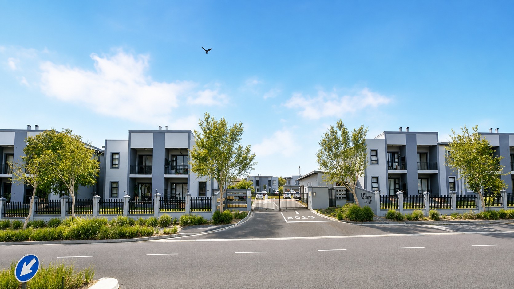 Apartment With Garage For Sale in Burgundy Estate, Western Cape