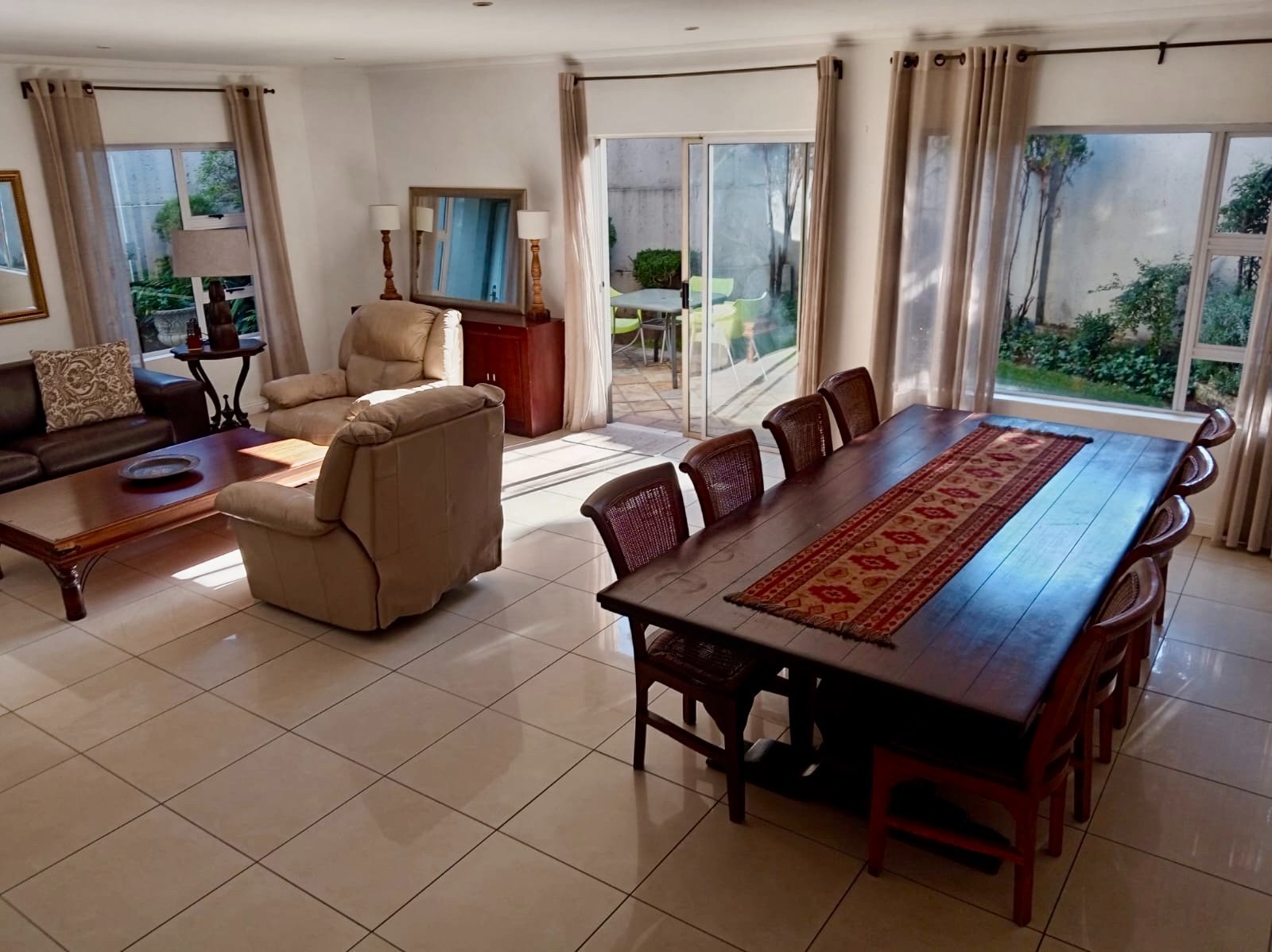 Spacious 4-Bedroom Duplex in Sandown Villas