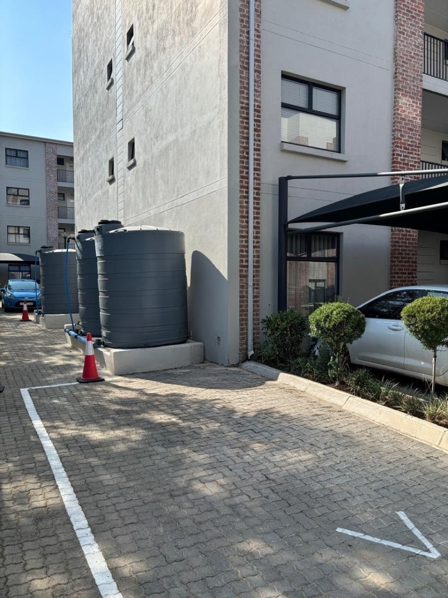 Modern Stylish Apartment in Gleniffer. A Standard Bank EasySell Property