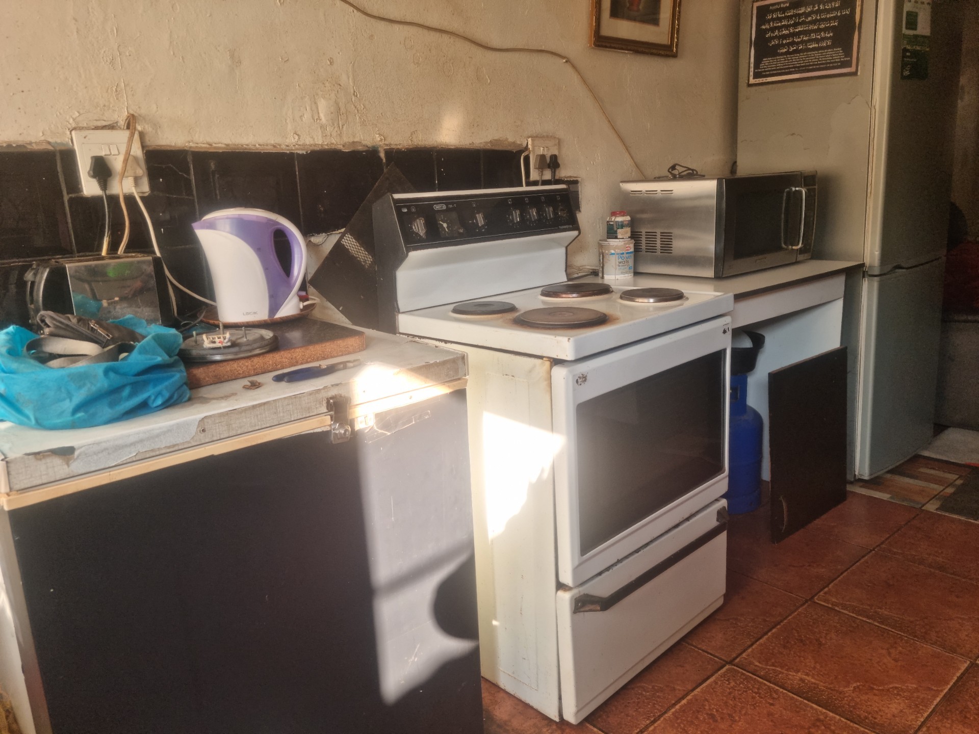 6 Bedroom House in Eldorado Park