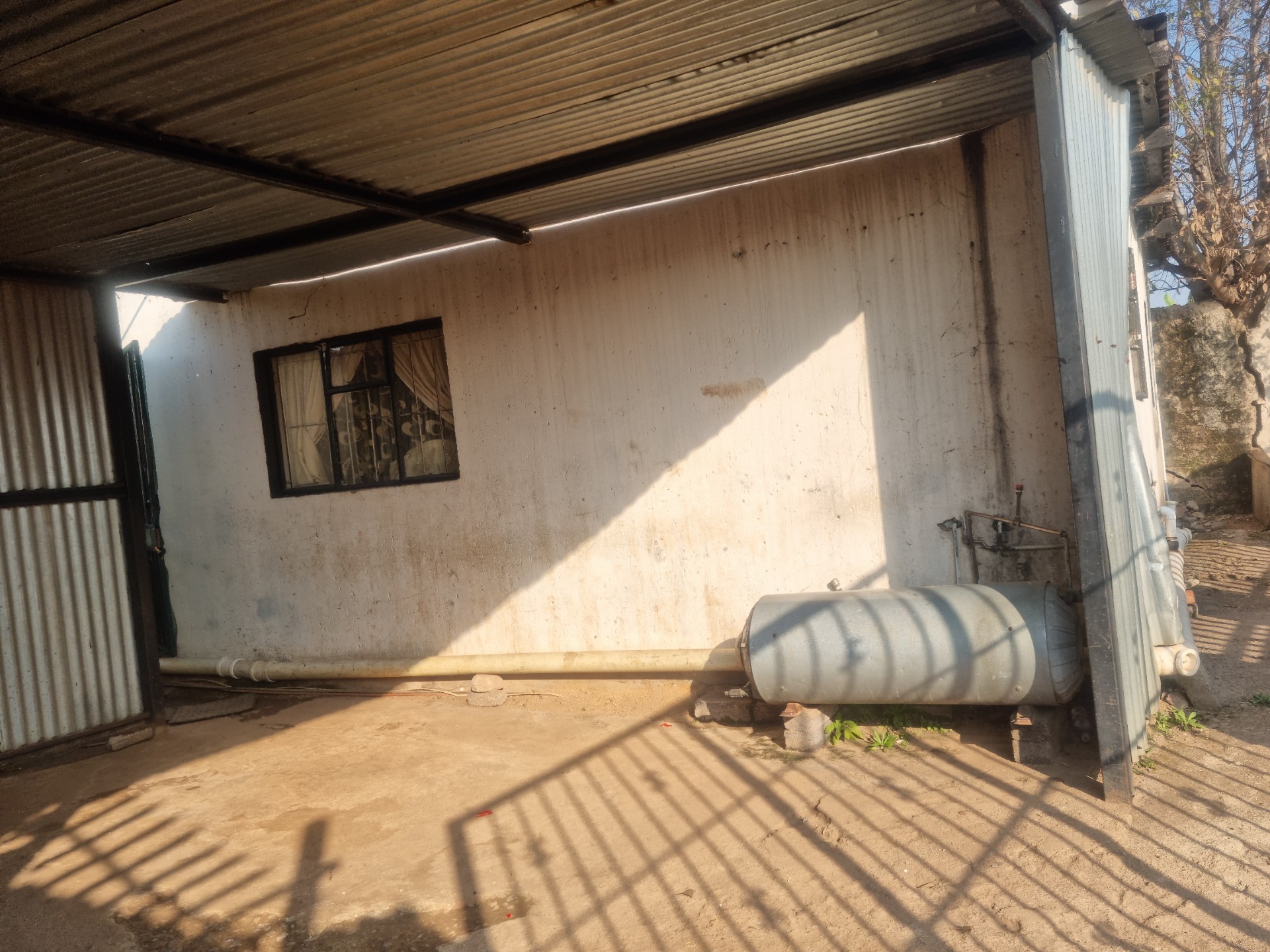 6 Bedroom House in Eldorado Park
