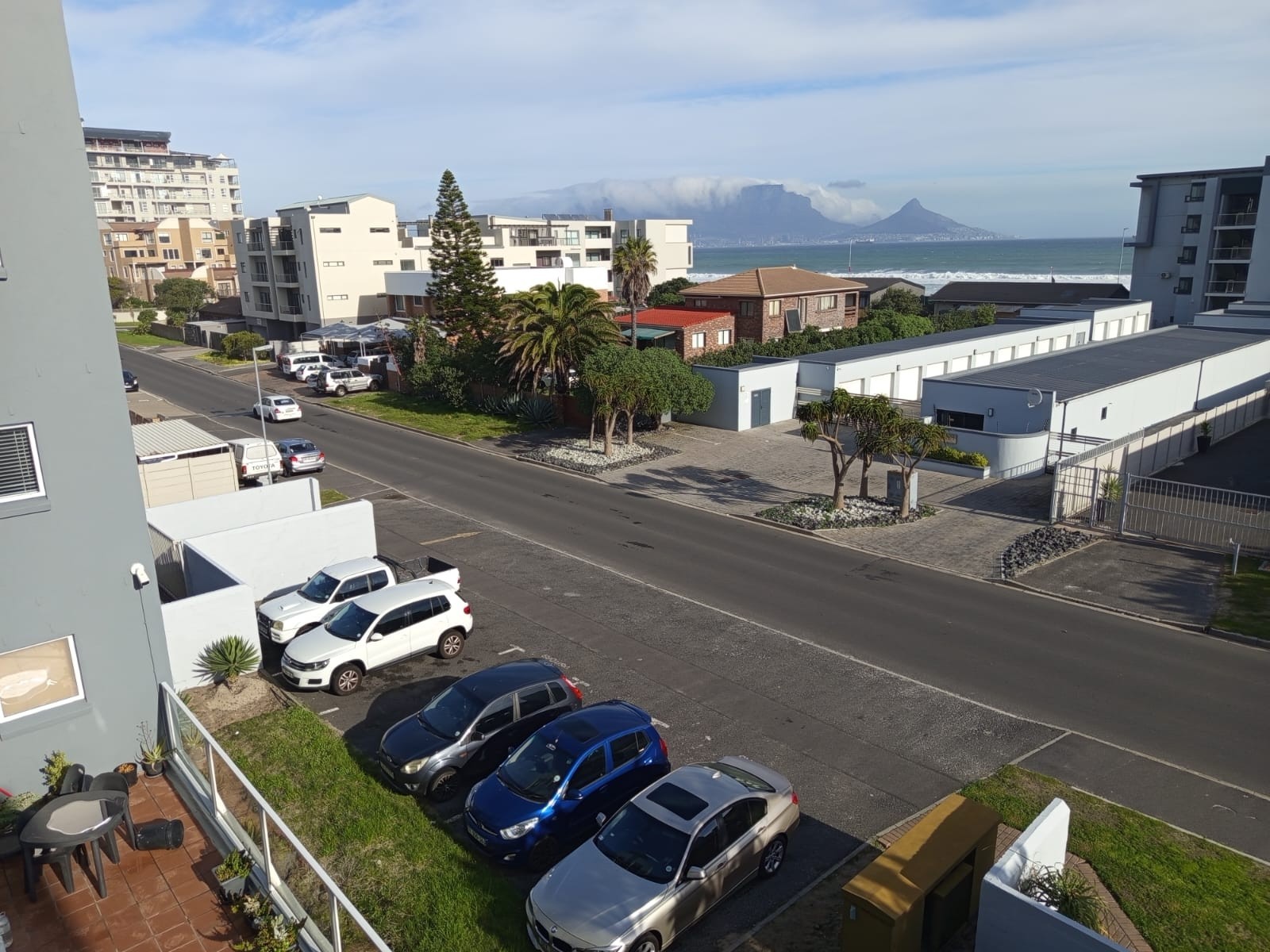 Beachfront Bachelor Apartment to Rent