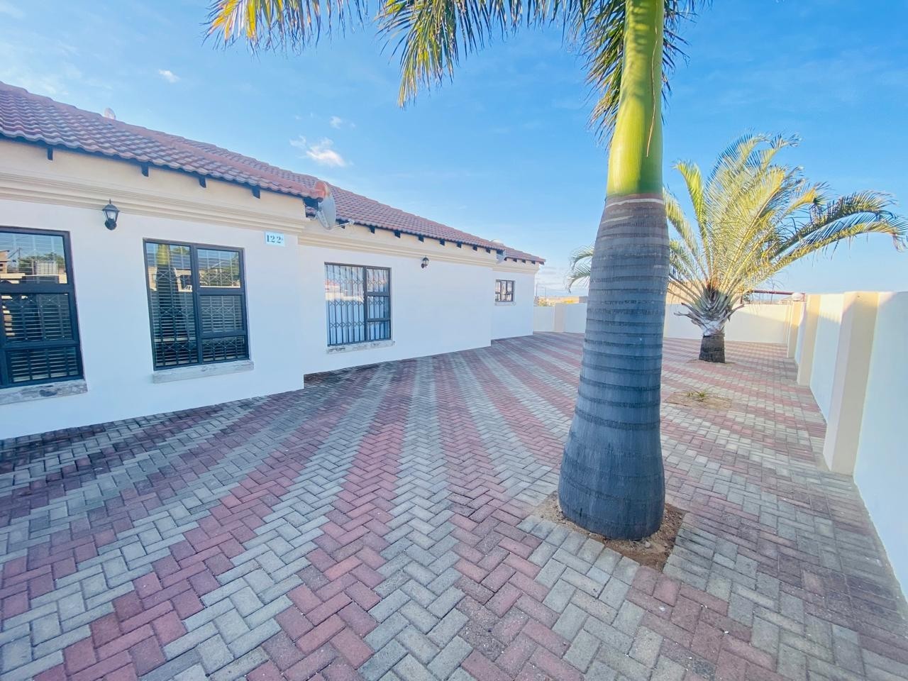 4 Bedroom House For Sale in Kwena Moloto