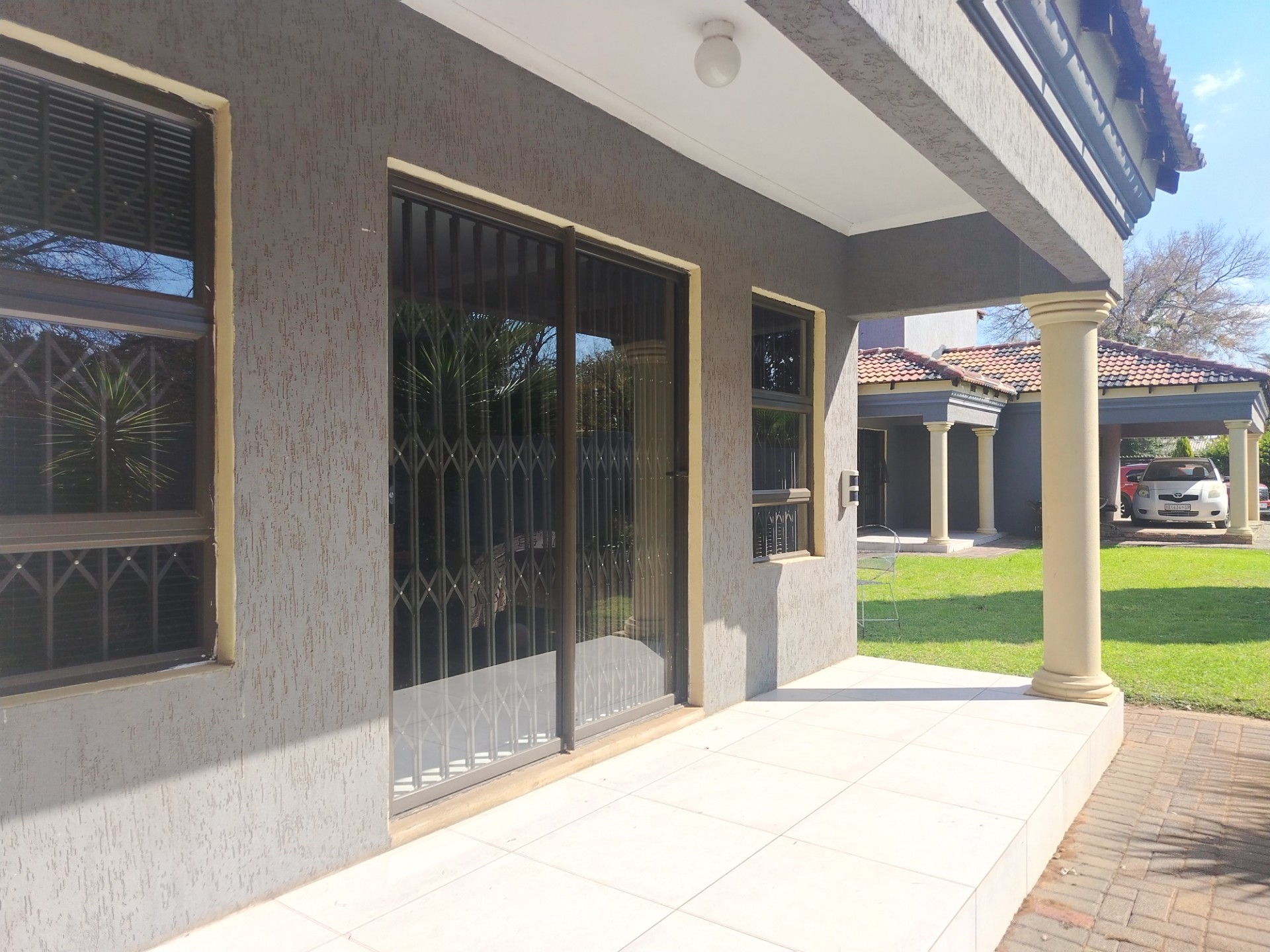 House For Sale in Sonland Park, Vereeniging
