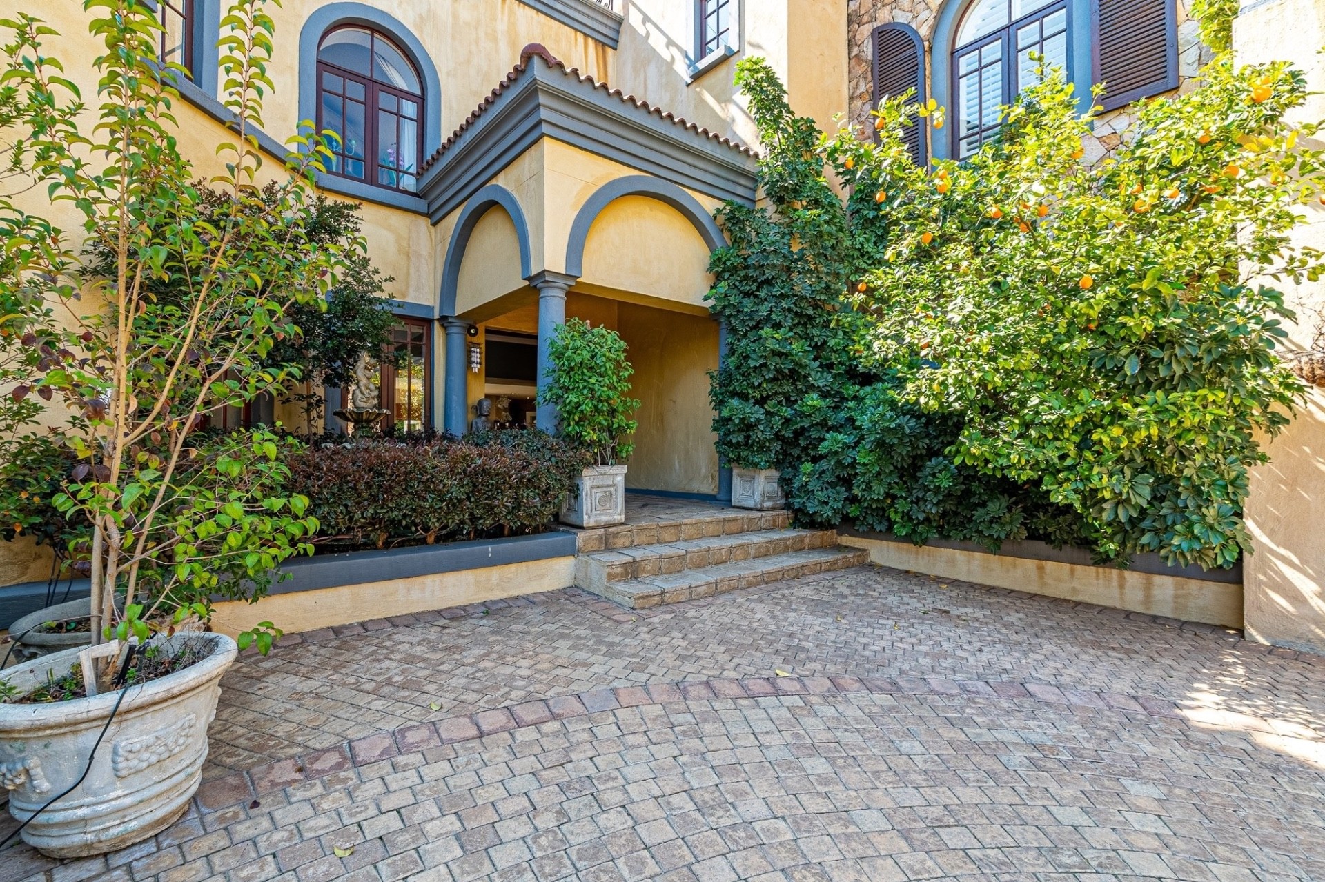 A Masterpiece of Luxury with Vastu Shastra Architecture