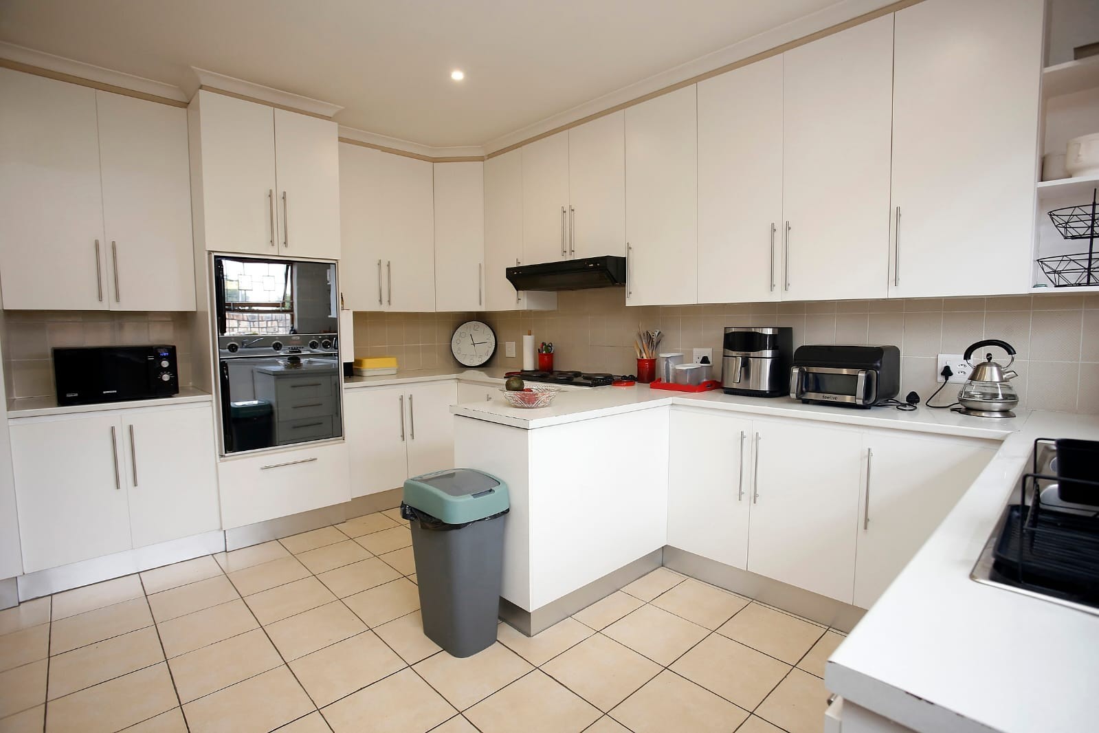 Spacious 2 Bedroom Unit in the Sought-after Greenacres Village