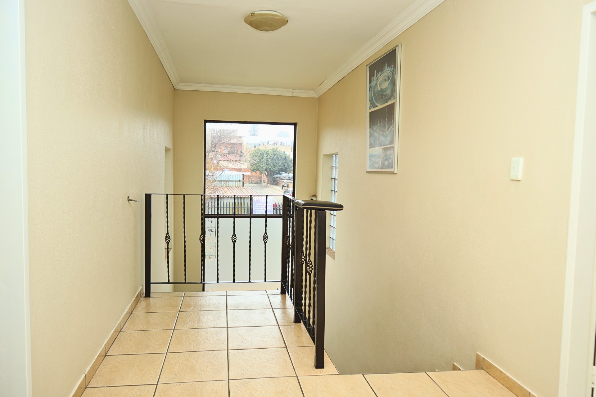 8 En-suite Bedroom House Plus 2 x 2 Bedroom Cottages For Sale in Mayfair West, Johannesburg