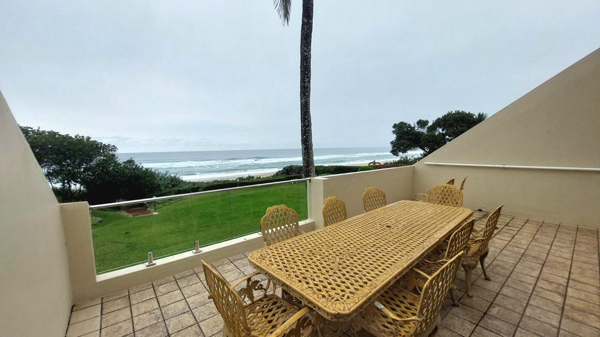 Lovely Apartment for sale, Manaba, Margate, KZN